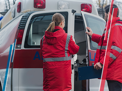 Ambulancia y paramédicos